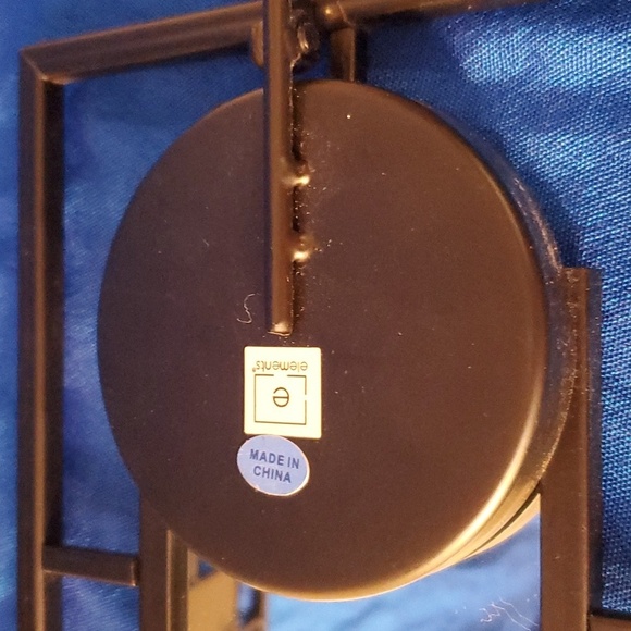 Pair of decorative Mirrored candle holders - Picture 7 of 7